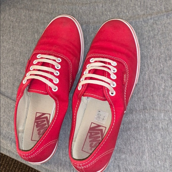 VANS - Picture 2 of 2